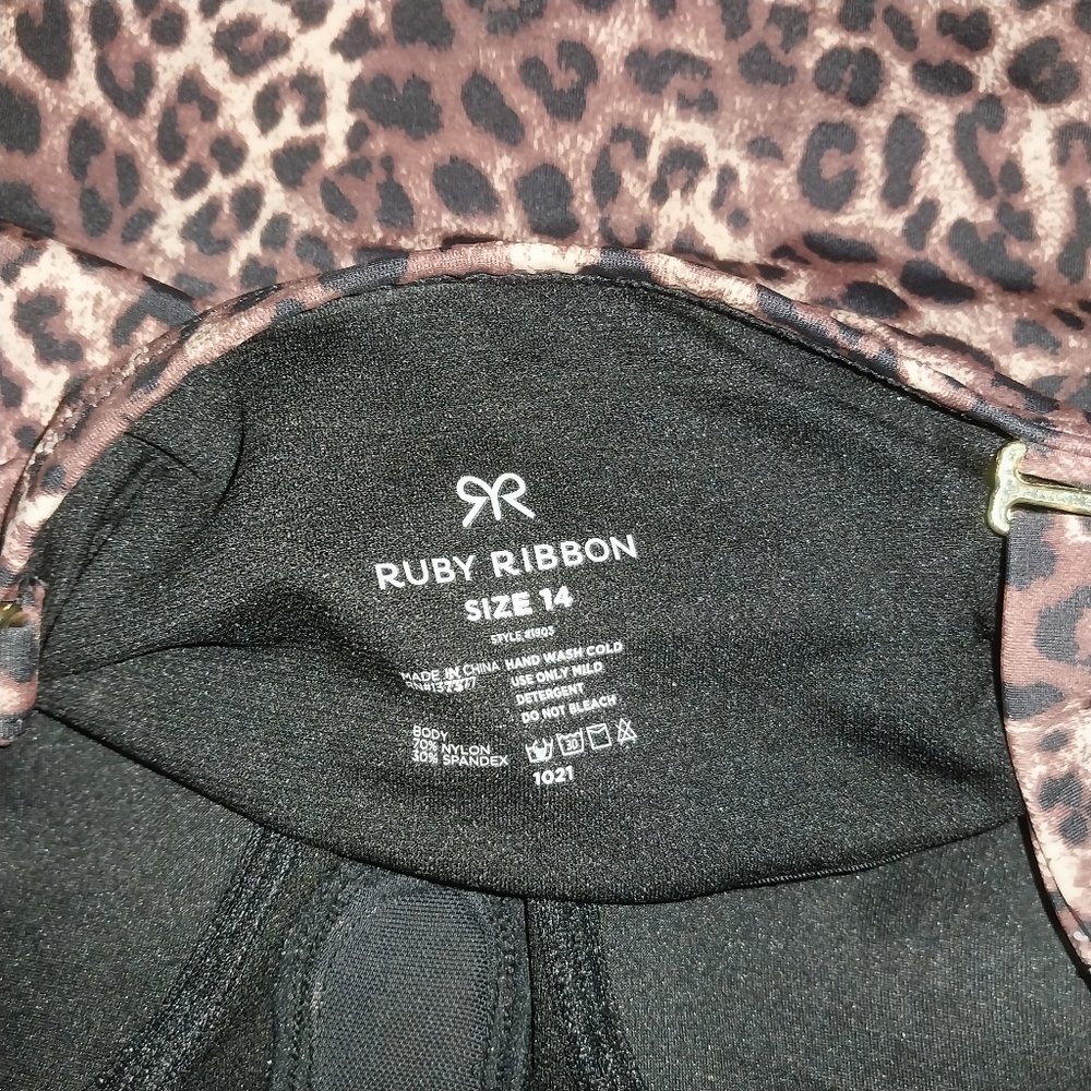 Ruby Ribbon Leopard Print Tankini Top - Picture 8 of 10